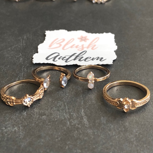 3/$25⚡️gold boho stackable drop moon star ring set - Picture 14 of 15